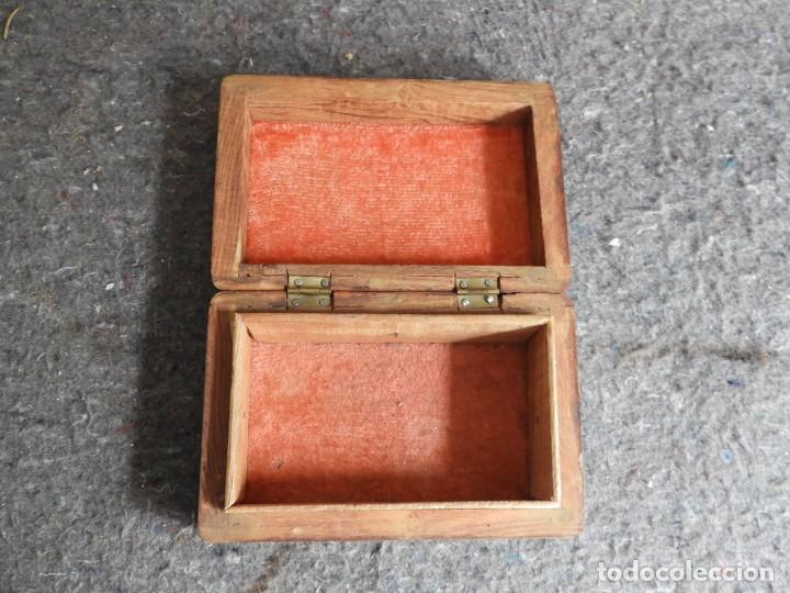 Antig&uuml;edades: CAJA DE MADERA CON TALLA DE FLORES - Foto 7