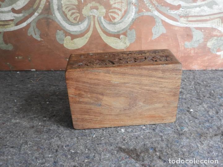 Antig&uuml;edades: CAJA DE MADERA CON TALLA DE FLORES - Foto 8