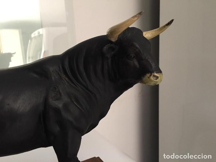 Antig&uuml;edades: Figura toro - Foto 3