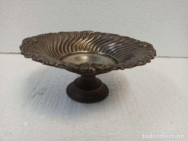 Antig&uuml;edades: Frutero de metal. Centro de mesa. CG1 - Foto 1
