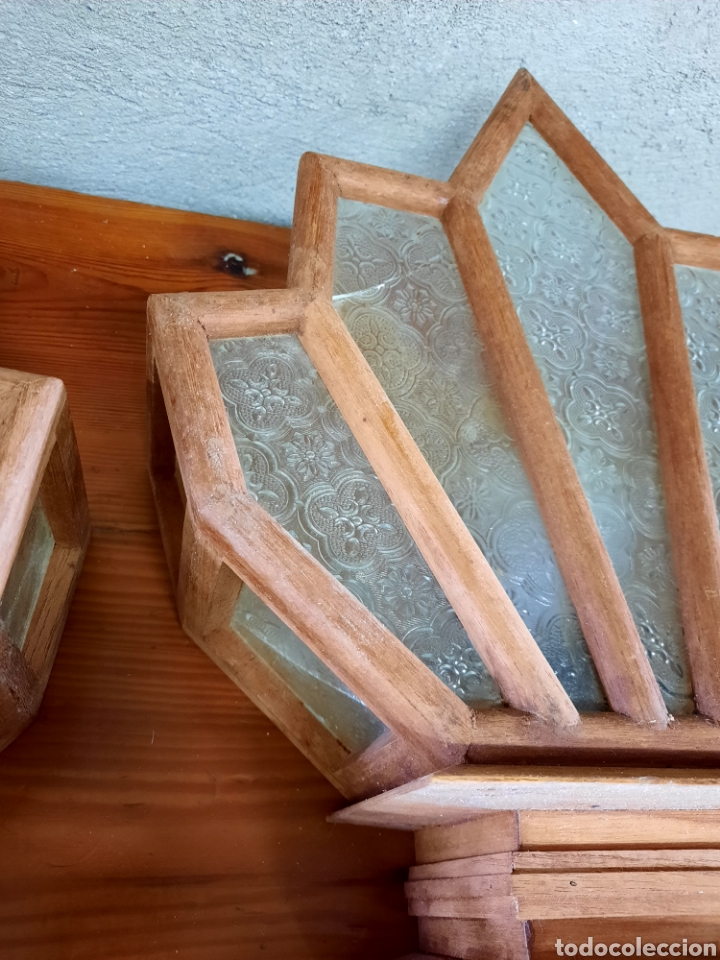 Antig&uuml;edades: Apliques de madera y cristal - Foto 6