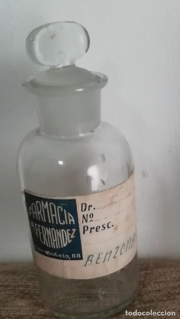 Antiquit&eacute;s: Antiguo tarro de cristal farmacia Fern&aacute;ndez la l&iacute;nea C&aacute;diz mide 16 cm alto y 6 cm diametro