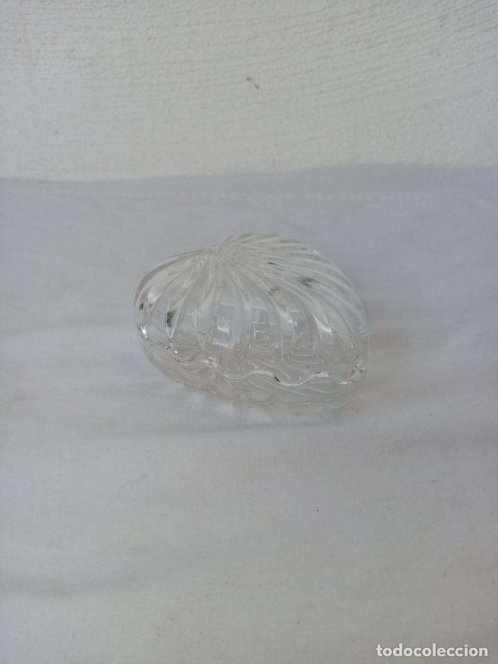 Antig&uuml;edades: Cajita de cristal con forma de corazon. - Foto 3