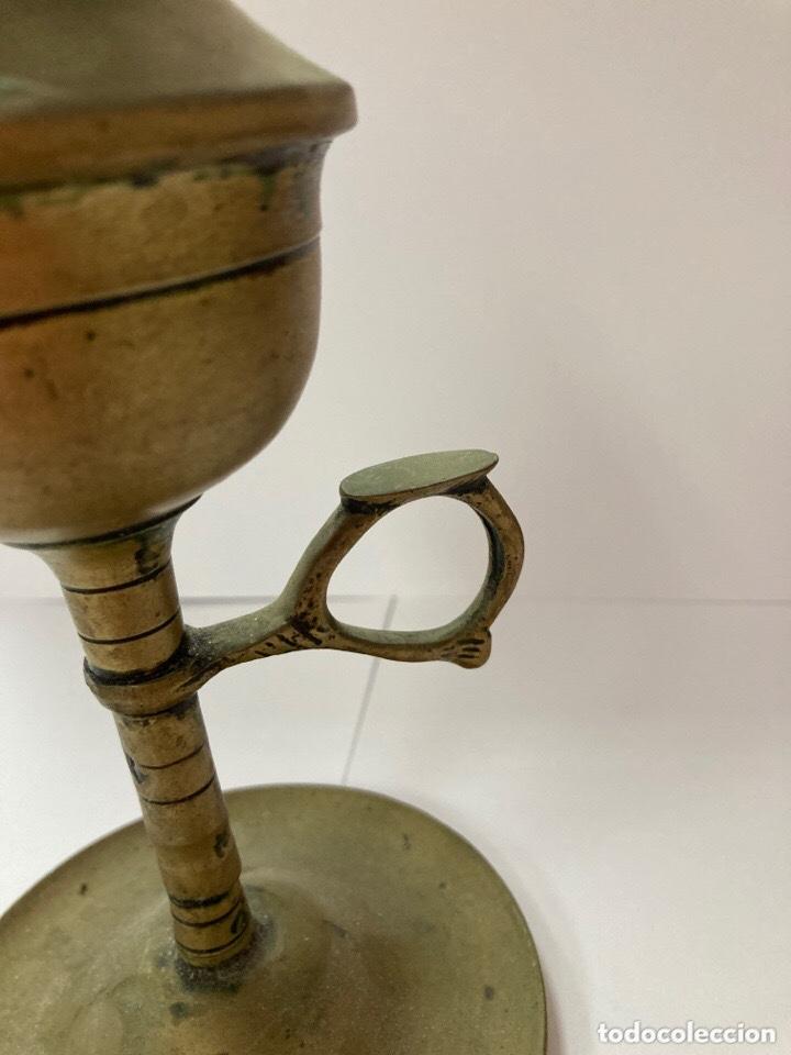 Antig&uuml;edades: Palmatoria de bronce circla 1900 - Foto 3