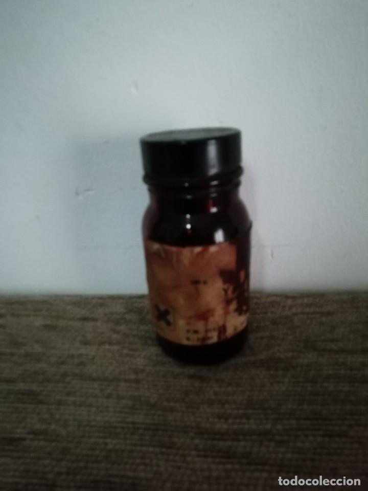 Antig&uuml;edades: Antiguo tarro de cristal tintado de farmacia yodo