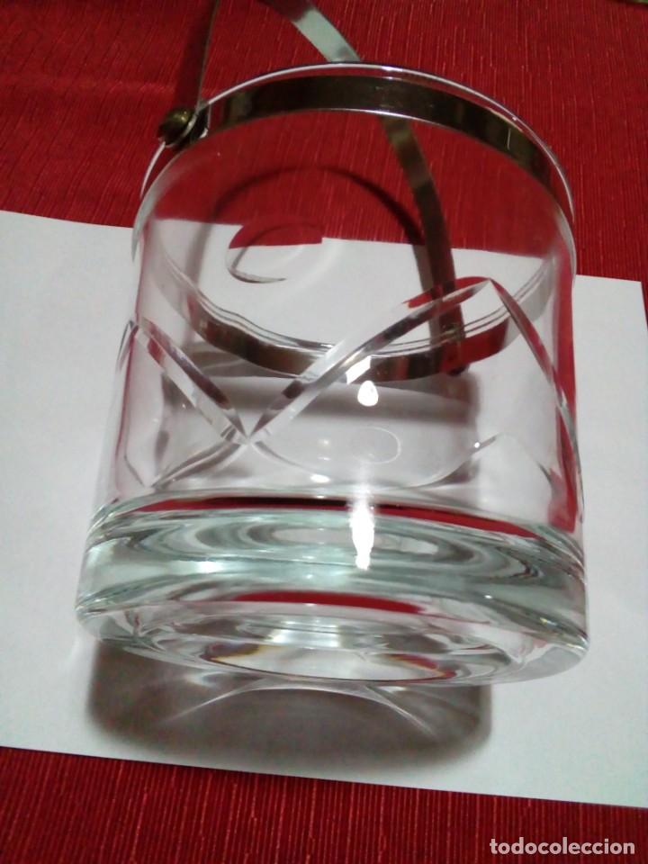 Antig&uuml;edades: CUBITERA DE CRISTAL TALLADO - Foto 2