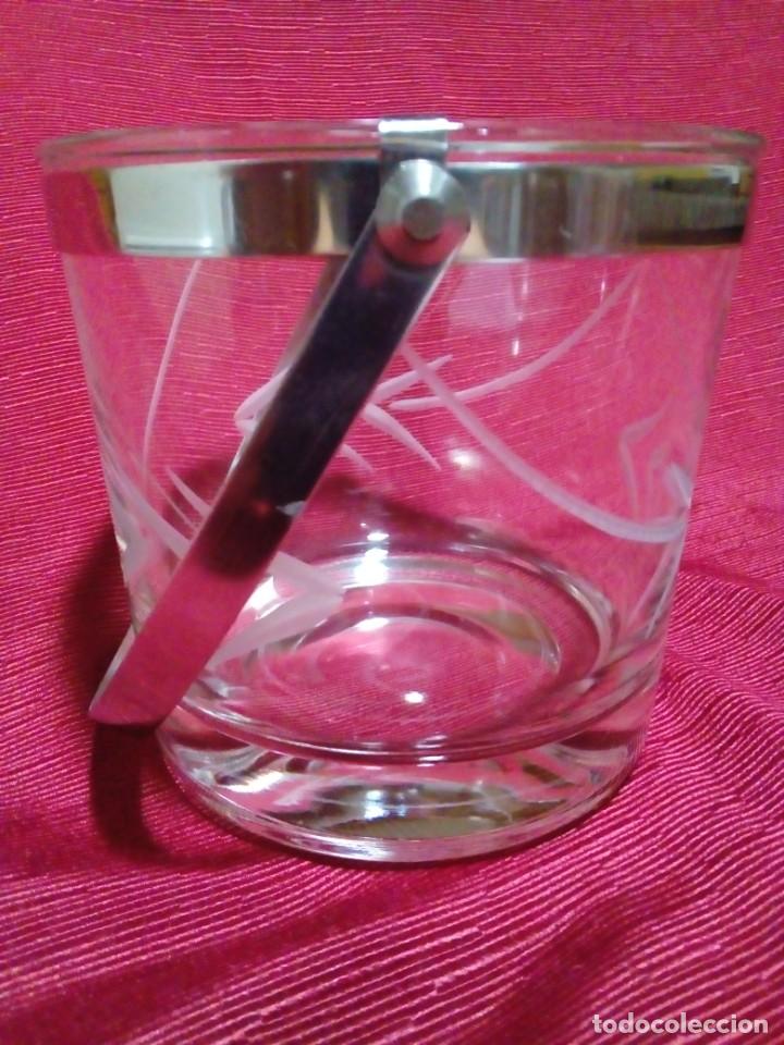 Antig&uuml;edades: CUBITERA DE CRISTAL TALLADO - Foto 2