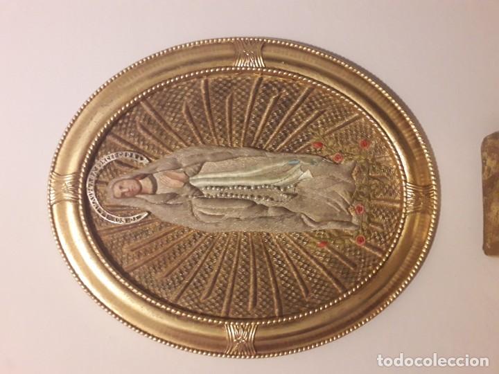 Antig&uuml;edades: BORDADO VIRGEN DE LOURDES. - Foto 1