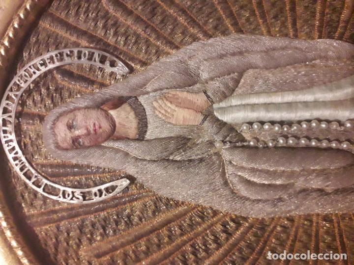 Antig&uuml;edades: BORDADO VIRGEN DE LOURDES. - Foto 2
