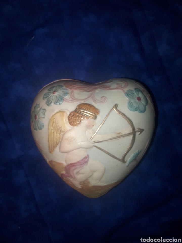 Antig&uuml;edades: ESPECTACULAR CAJA CORAZON DE BISCUIT 1900 APROX..... - Foto 10