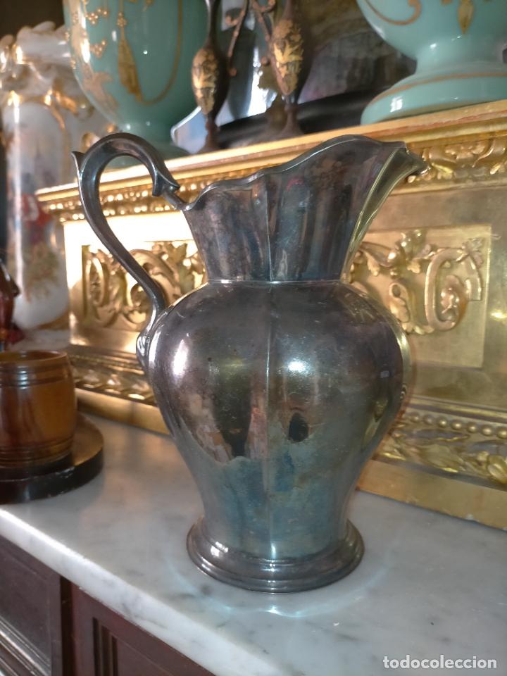 Antigüedades: gran jarra AGUAMANIL lechera o cafetera metal plateada ,19 CM APROXIMADOS LAVATORIO SEMANA SANTA - Foto 1 - 224171597