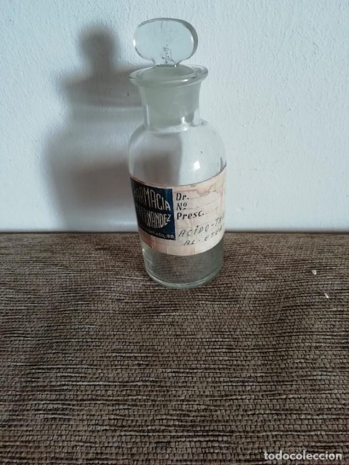 Antiques: Antiguo tarro de cristal de farmacia Fern&aacute;ndez la l&iacute;nea C&aacute;diz mide 16 cm de longitud y 6 de di&aacute;metro