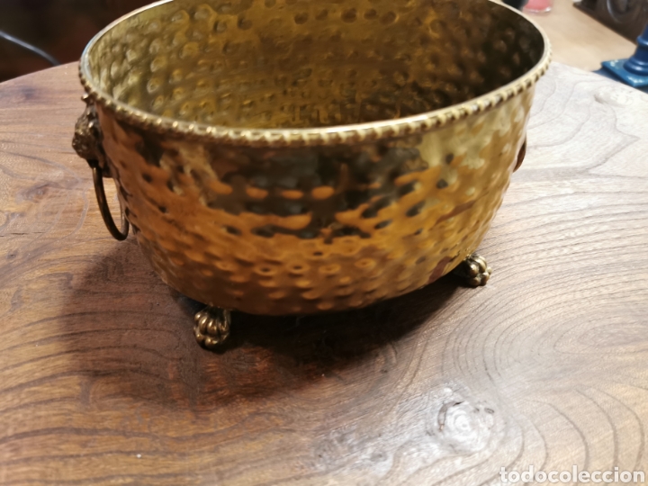 Antig&uuml;edades: Carbonera en bronce - Foto 1