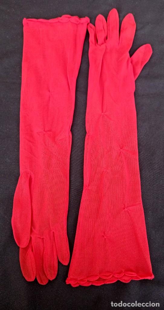 Antig&uuml;edades: ELEGANTES GUANTES ROJOS - Foto 1