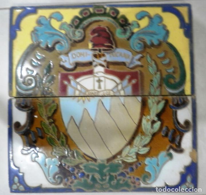 Antig&uuml;edades: Azulejos. - Foto 2