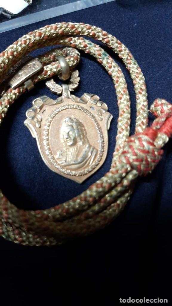 Antig&uuml;edades: Medalla espa&ntilde;ola de Sevilla - Foto 1
