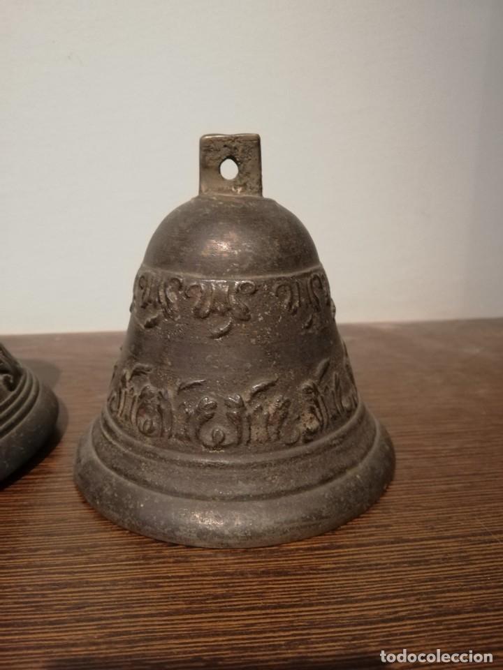 Antig&uuml;edades: TRES CAMPANAS DE BRONCE S. XVIII - Foto 10