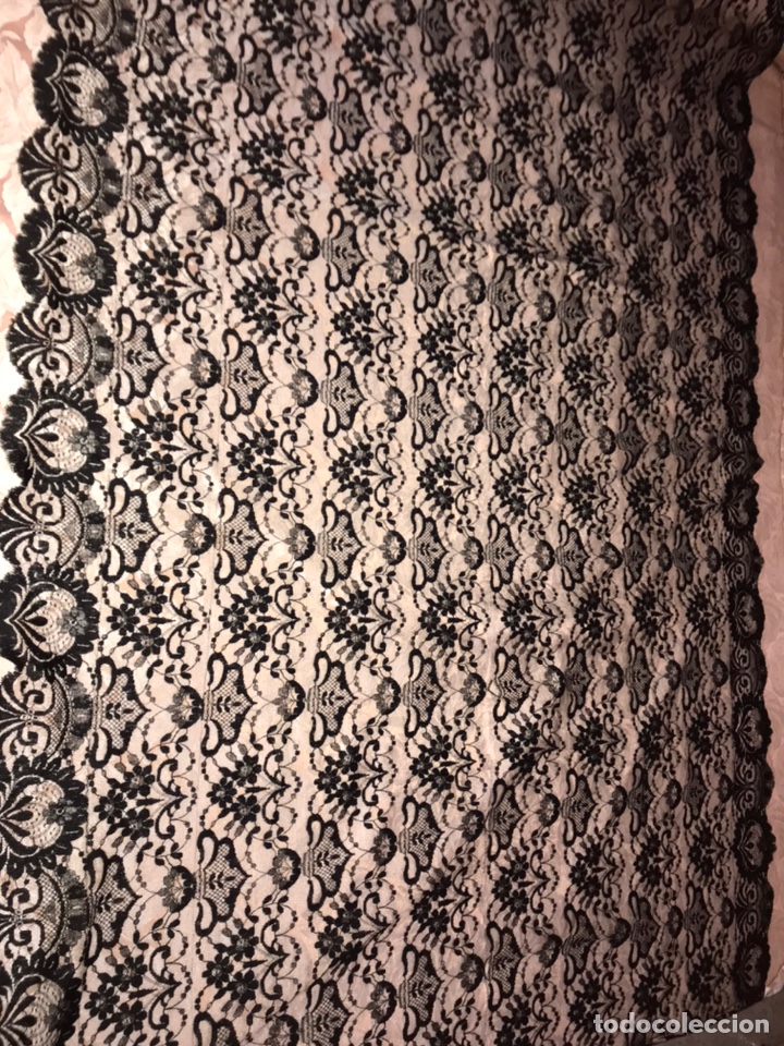 Antig&uuml;edades: Mantilla con faltas - Foto 2