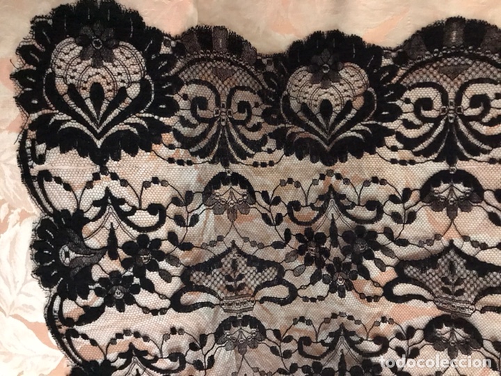 Antig&uuml;edades: Mantilla con faltas - Foto 6