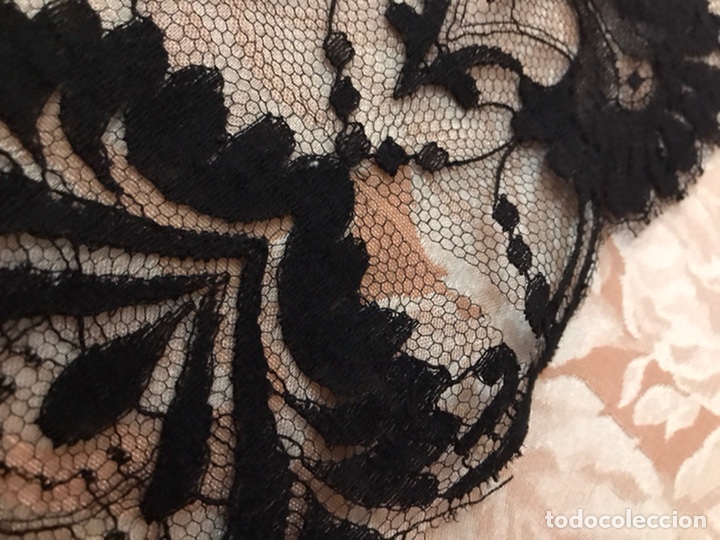 Antig&uuml;edades: Mantilla con faltas - Foto 9