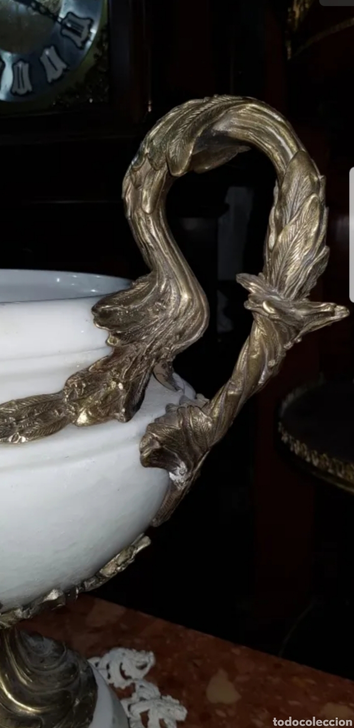 Antig&uuml;edades: Jarr&oacute;n de m&aacute;rmol y bronce - Foto 5