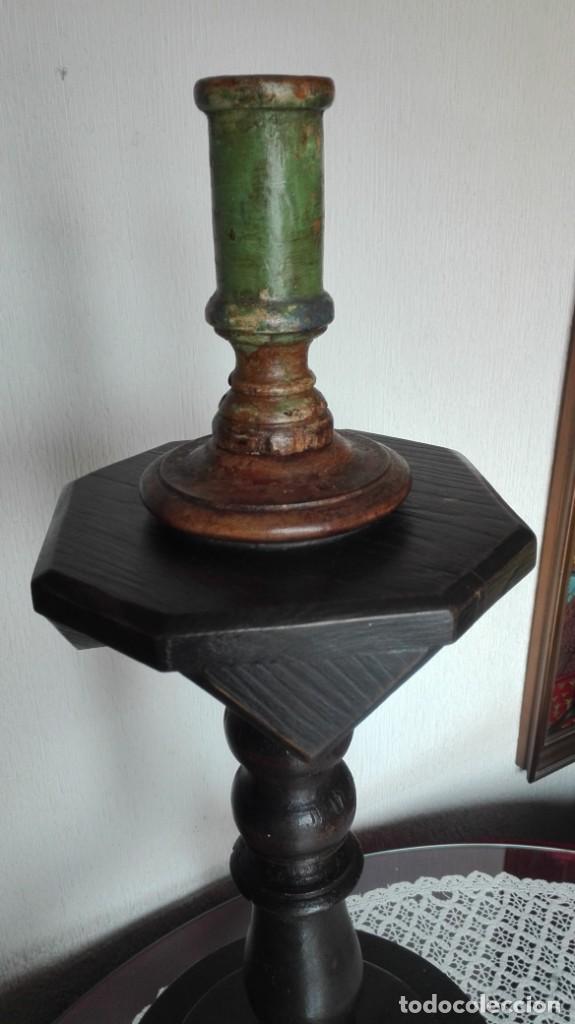 Antig&uuml;edades: Hachero de madera policromado - Foto 2