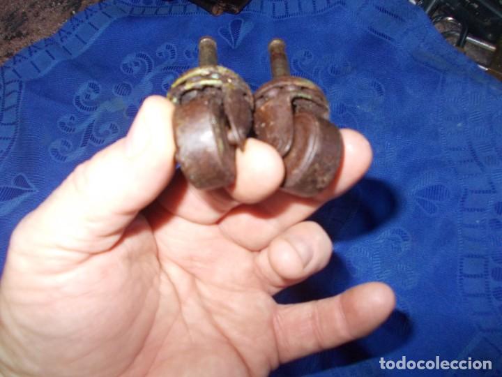 Antig&uuml;edades: rueditas de hierro antiguas - Foto 5
