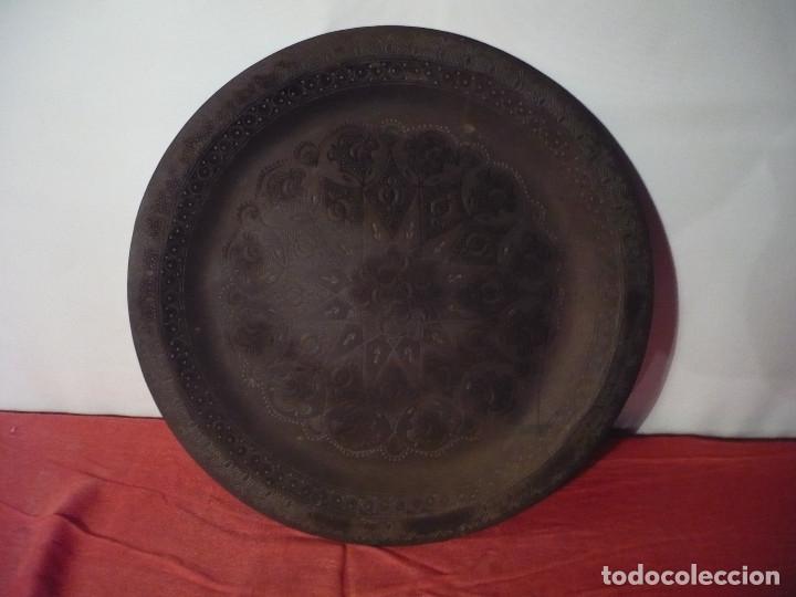Antig&uuml;edades: Bandeja Moruna redonda. - Foto 1