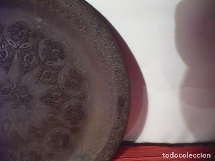 Antig&uuml;edades: Bandeja Moruna redonda. - Foto 3