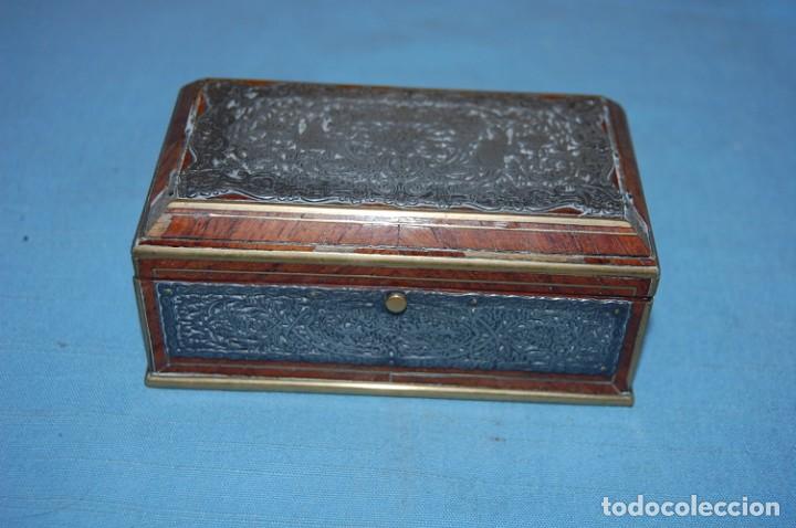 Antig&uuml;edades: CAJA CON MARQUETERIA - Foto 1
