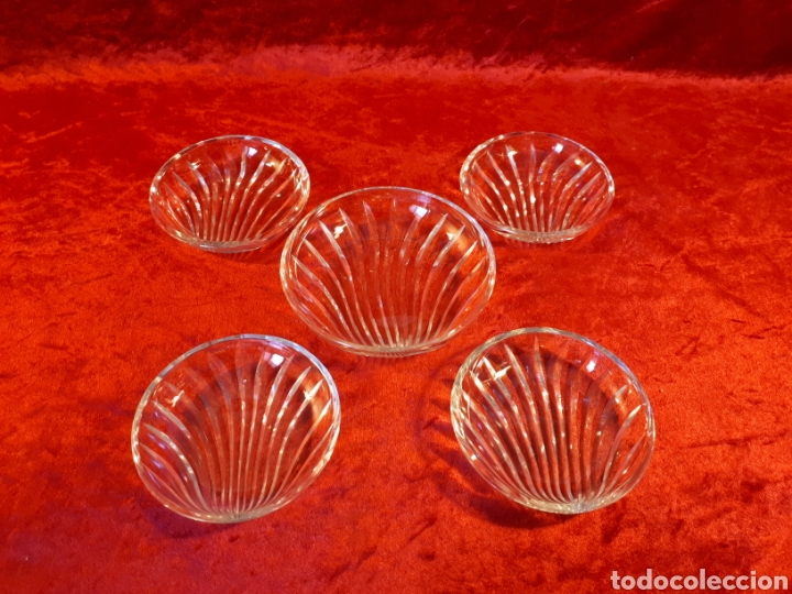 Antig&uuml;edades: Bonito conjunto de platos peque&ntilde;os. - Foto 1