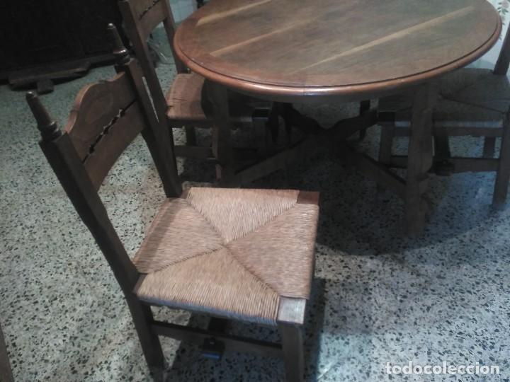 Antig&uuml;edades: Mesa y sillas de roble - Foto 2