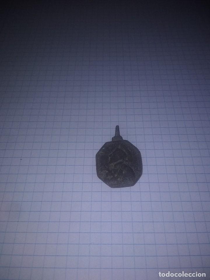 Antig&uuml;edades: Medalla del siglo 18 - Foto 1