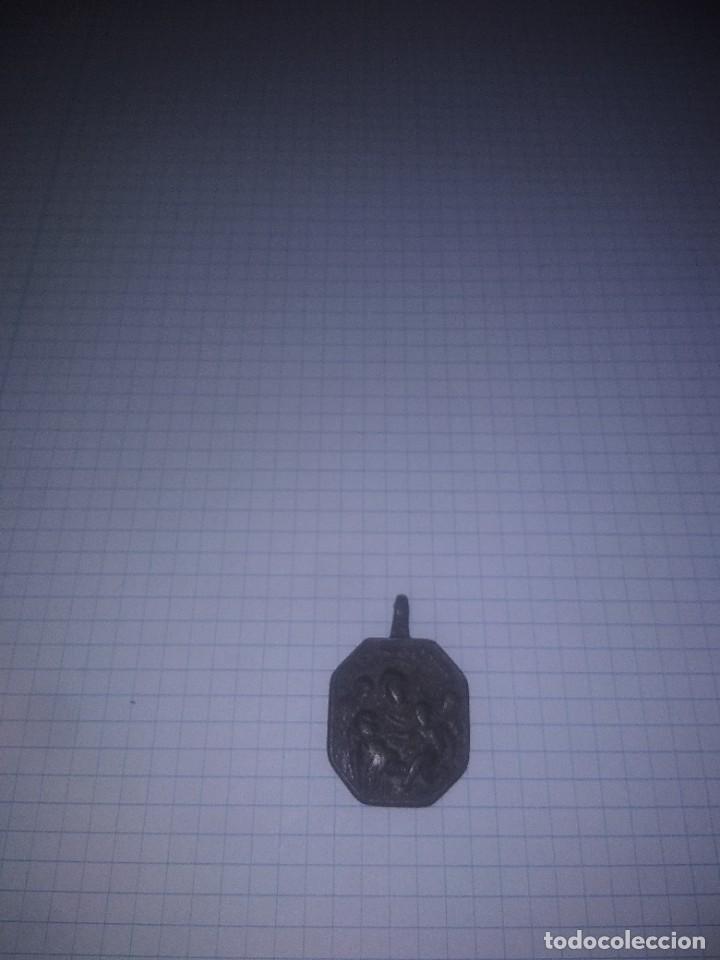 Antig&uuml;edades: Medalla del siglo 18 - Foto 2