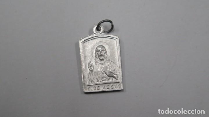 Antig&uuml;edades: MEDALLA. NRA. SRA. DE LA SALUD - Foto 2