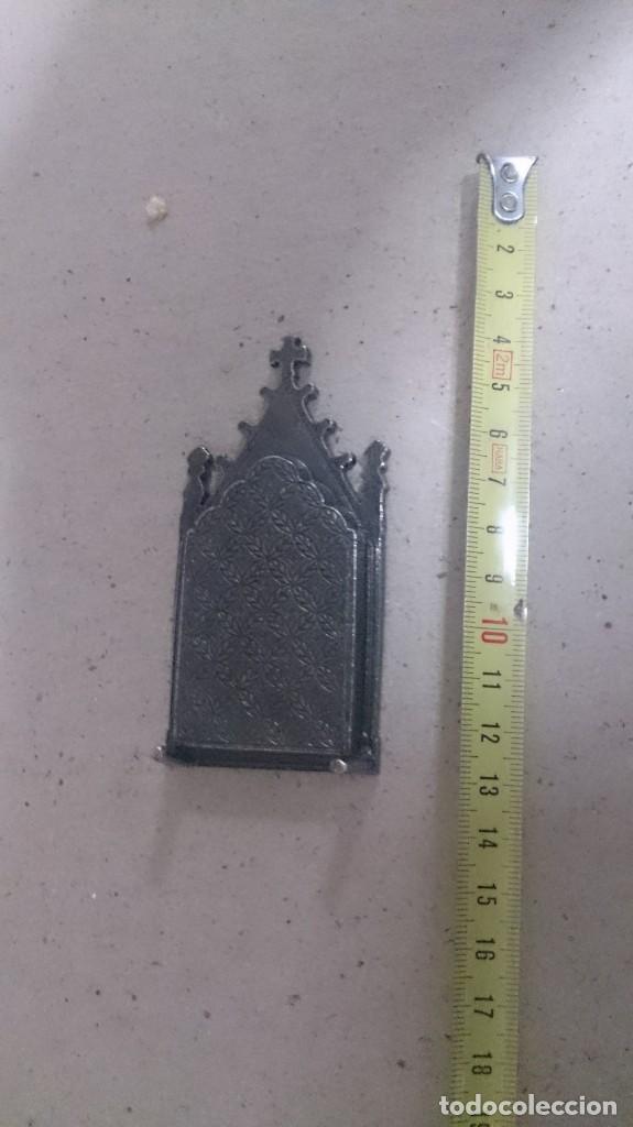 Antig&uuml;edades: Santo con ni&ntilde;o metal - Foto 3