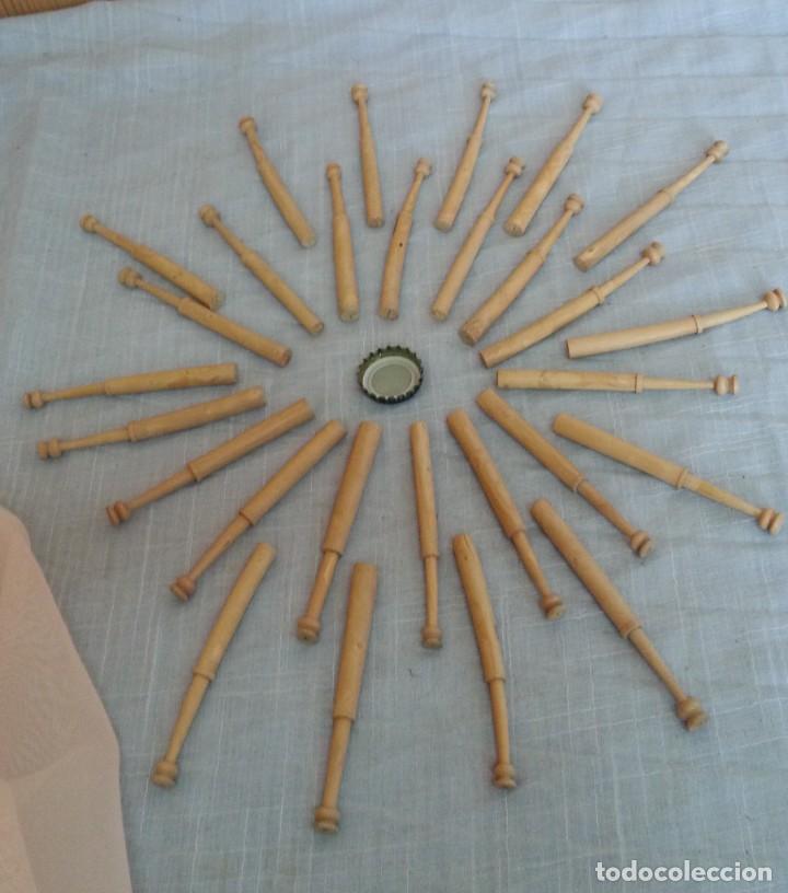 Antig&uuml;edades: Bolillos. Conjunto de 28 Unidades. Buen estado.
