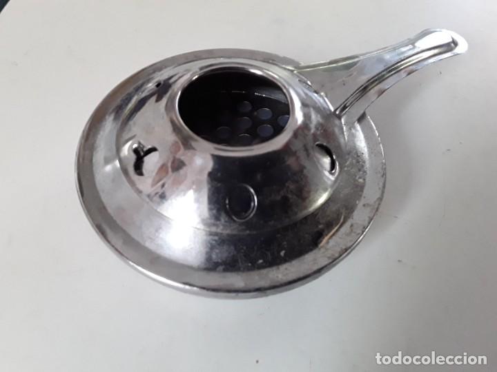 Antig&uuml;edades: Mechero de alcohol de metal plateado - Foto 1