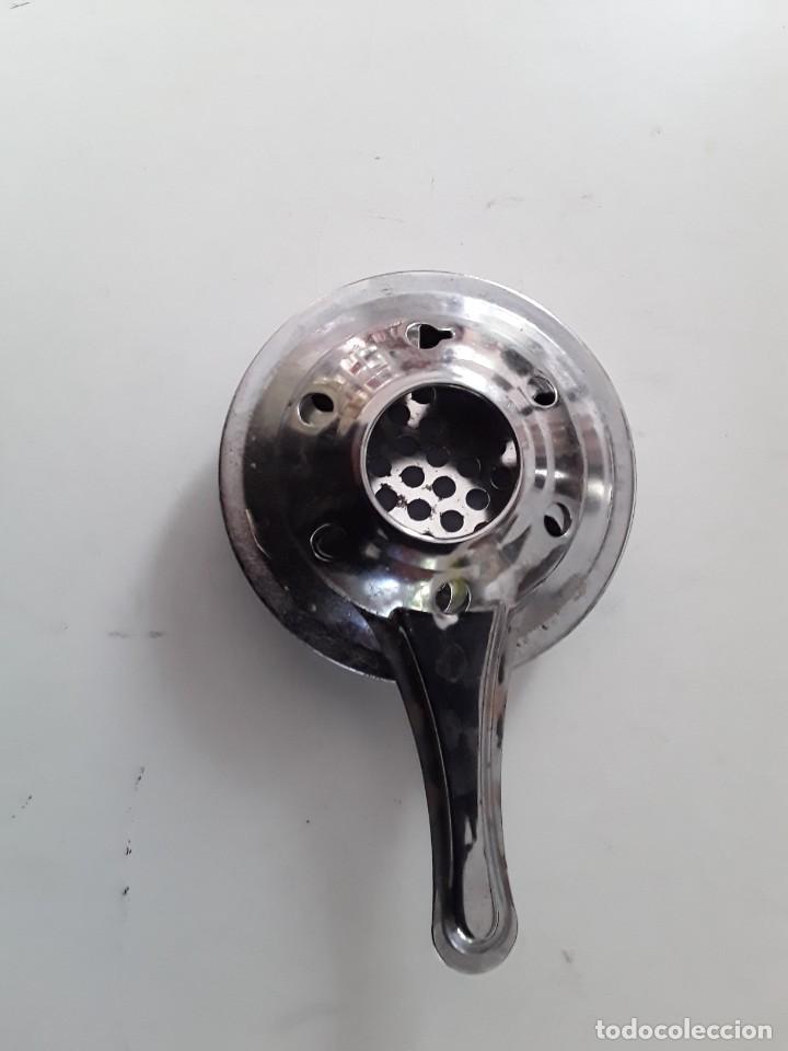 Antig&uuml;edades: Mechero de alcohol de metal plateado - Foto 2