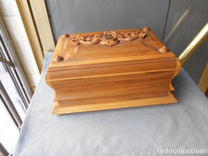 Antig&uuml;edades: ANTIGUO JOYERO DE MADERA - Foto 4