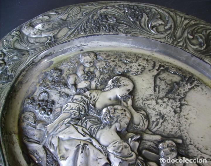 Antig&uuml;edades: GRAN BANDEJA DE COBRE PLATEADO XIX - Foto 4