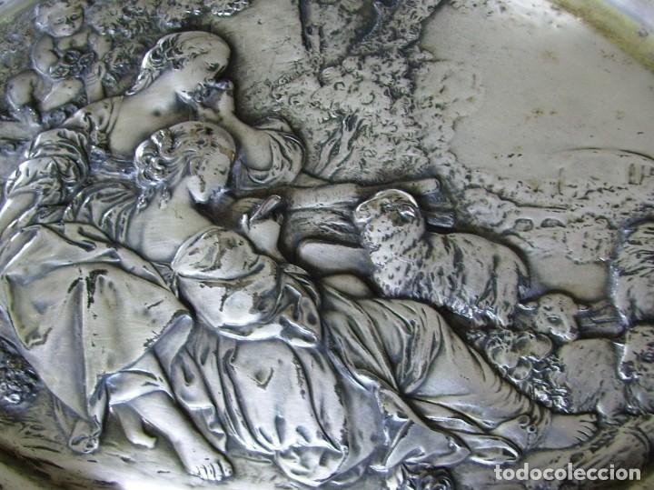 Antig&uuml;edades: GRAN BANDEJA DE COBRE PLATEADO XIX - Foto 10