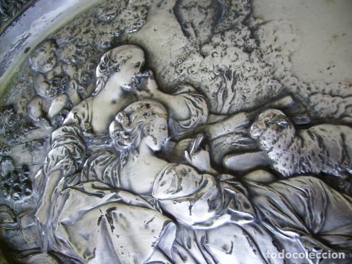 Antig&uuml;edades: GRAN BANDEJA DE COBRE PLATEADO XIX - Foto 22