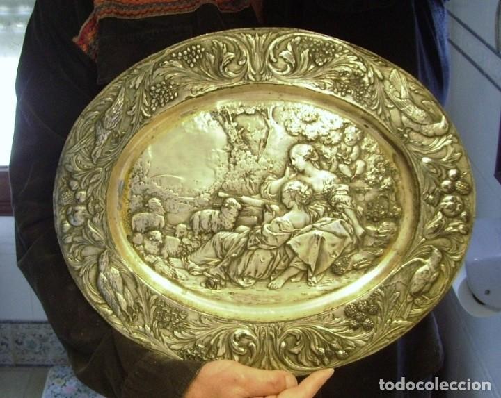 Antig&uuml;edades: GRAN BANDEJA DE COBRE PLATEADO XIX - Foto 24