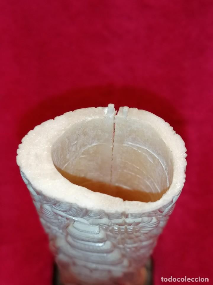 Antig&uuml;edades: TALLAS EN HUESO SOBRE BASE DE MADERA - Foto 24