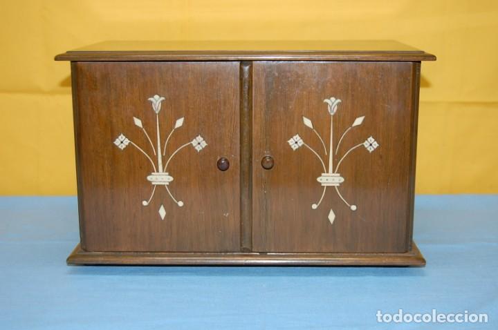Antig&uuml;edades: CAJA JOYERO MODERNISTA EN MADERA - Foto 1