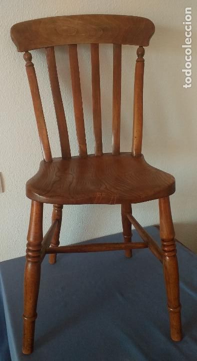 Antiquit&auml;ten: Silla de estilo r&uacute;stico de olmo ingl&eacute;s - Spindle, siglo XIX