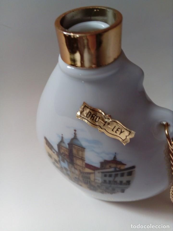 Antig&uuml;edades: botella de porcelana - Foto 3