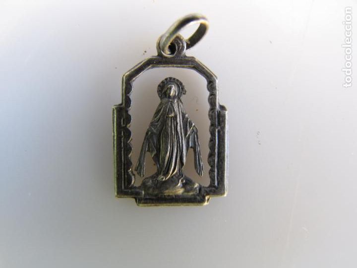 Antig&uuml;edades: 11.- Medalla calada de la Milagrosa - Foto 1