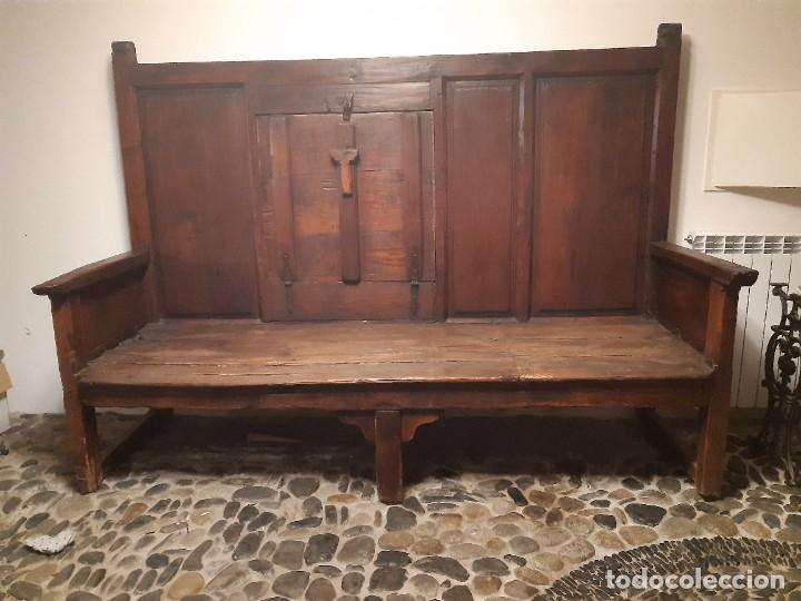 Antig&uuml;edades: Cadiera con mesa del Altoarag&oacute;n - Foto 1